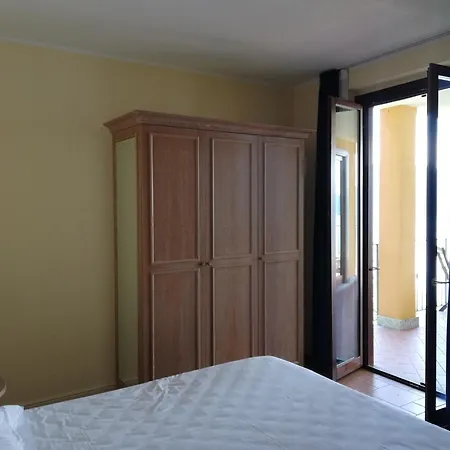 Il Vigneto 公寓式酒店 奥杰比奥