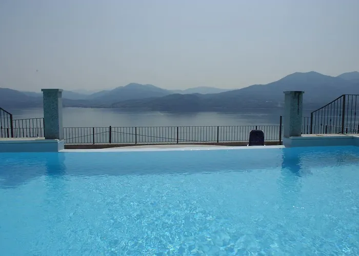 Aparthotel Il Vigneto Oggebbio